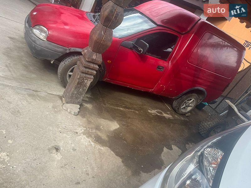Минивэн Opel Combo 2000 в Виноградове