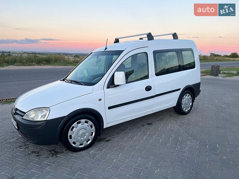 Мінівен Opel Combo 2005 в Тернополі фото 2 Мінівен Opel Combo 2005 в Тернополі