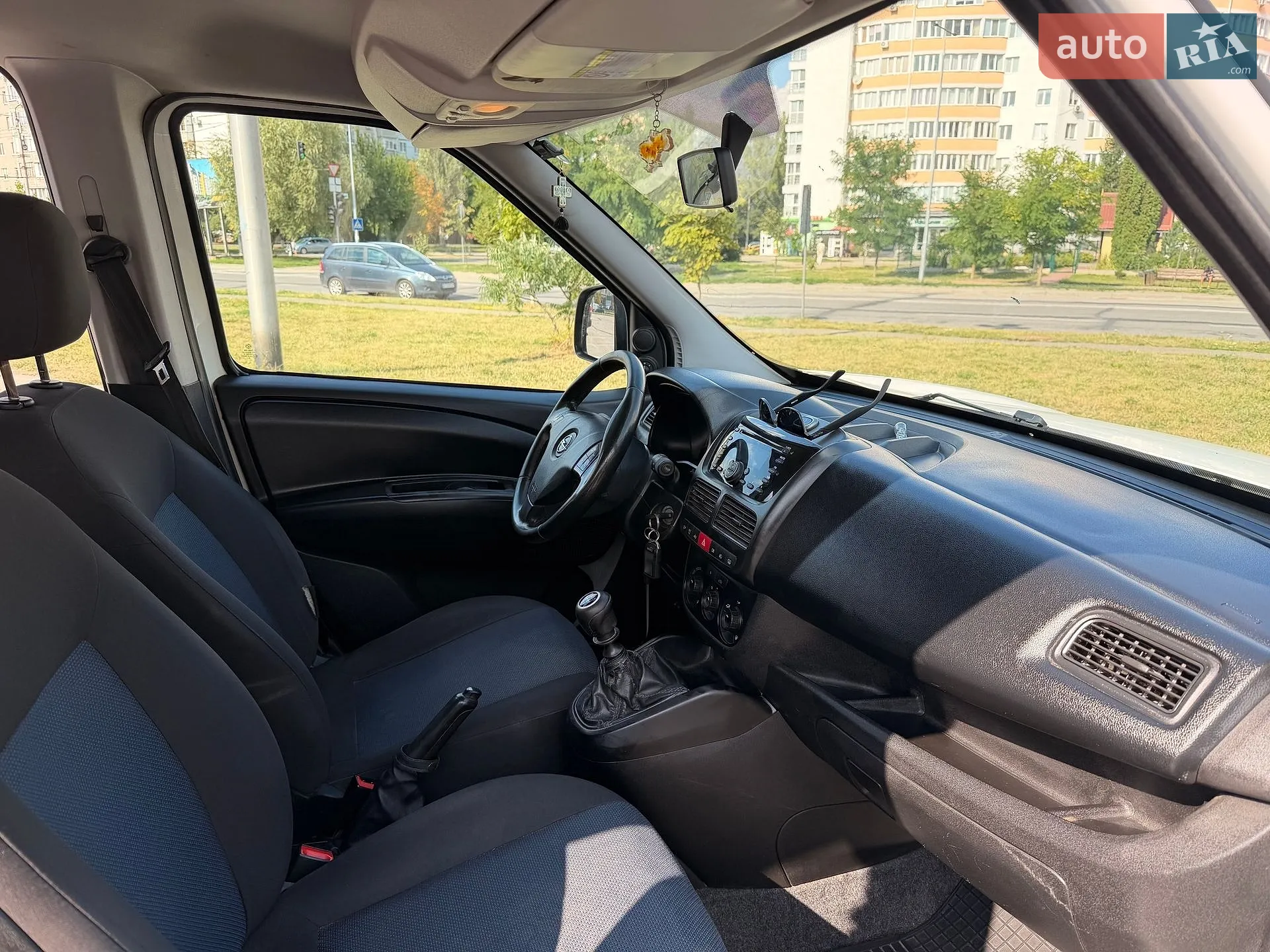 2013 Opel Combo - мініатюра 20