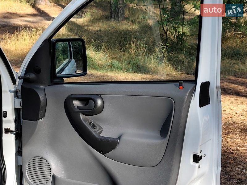Минивэн Opel Combo 2004 в Черкассах
