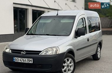 Минивэн Opel Combo 2008 в Сваляве