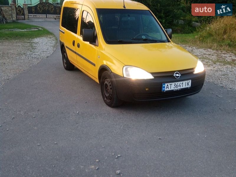 Мінівен Opel Combo 2006 в Івано-Франківську