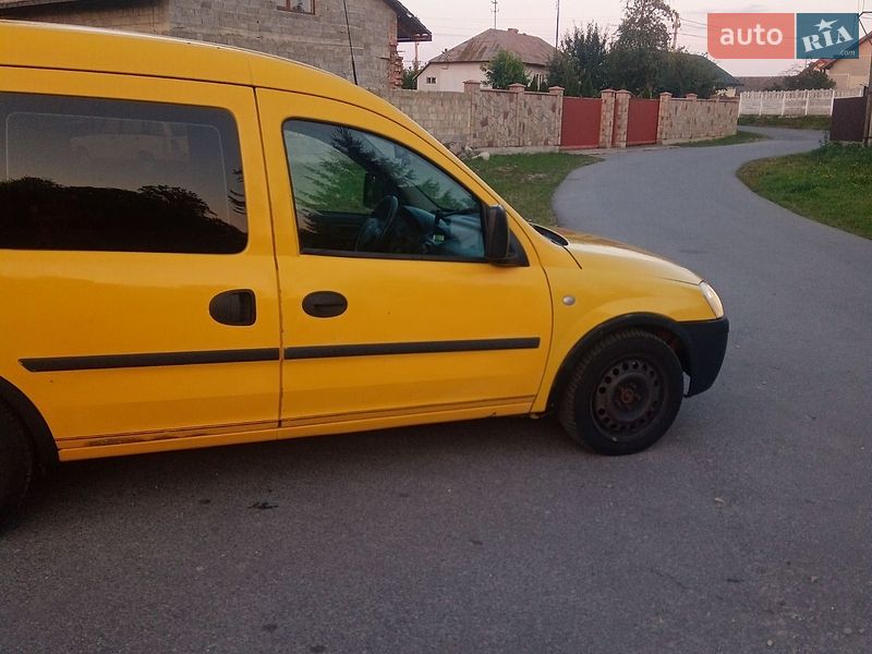 Мінівен Opel Combo 2006 в Івано-Франківську