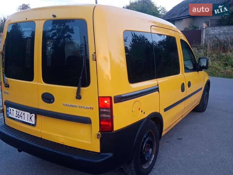 Мінівен Opel Combo 2006 в Івано-Франківську