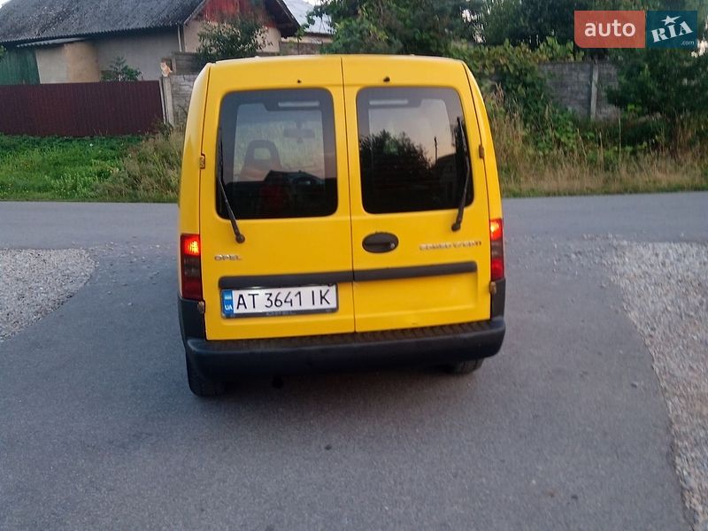 Мінівен Opel Combo 2006 в Івано-Франківську