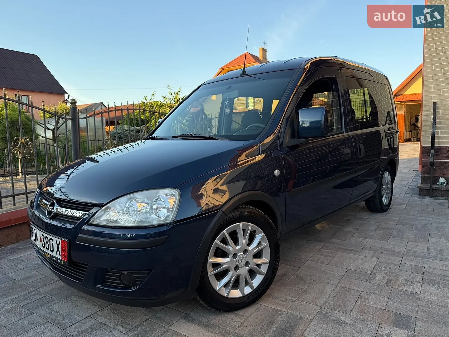 2010 Opel Combo - мініатюра 5