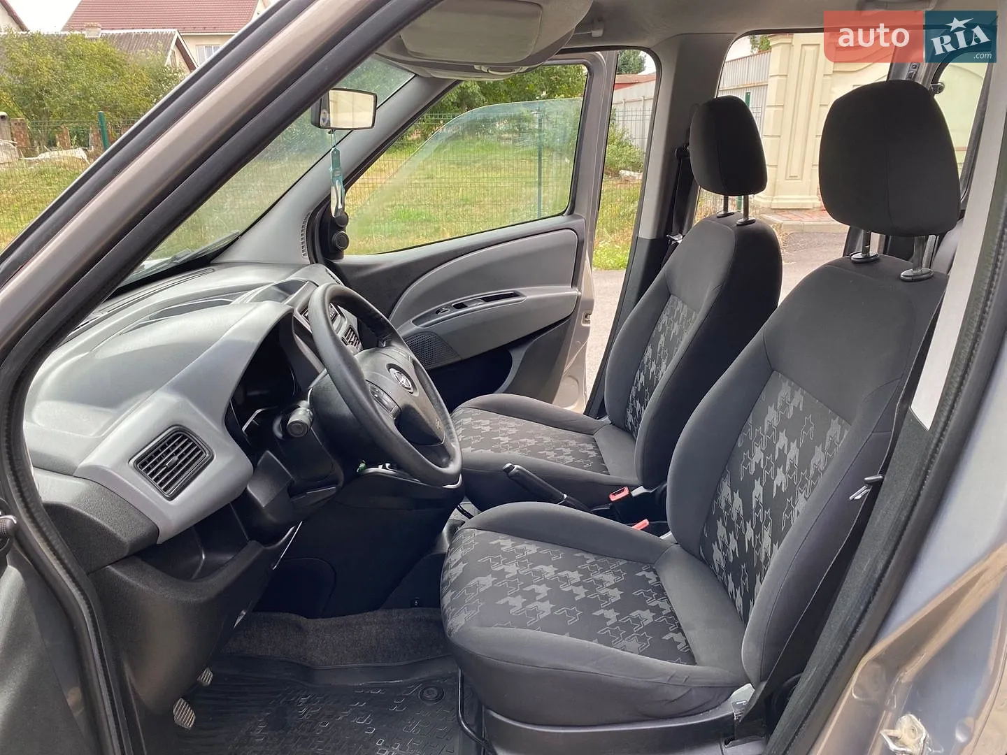2011 Opel Combo - мініатюра 11