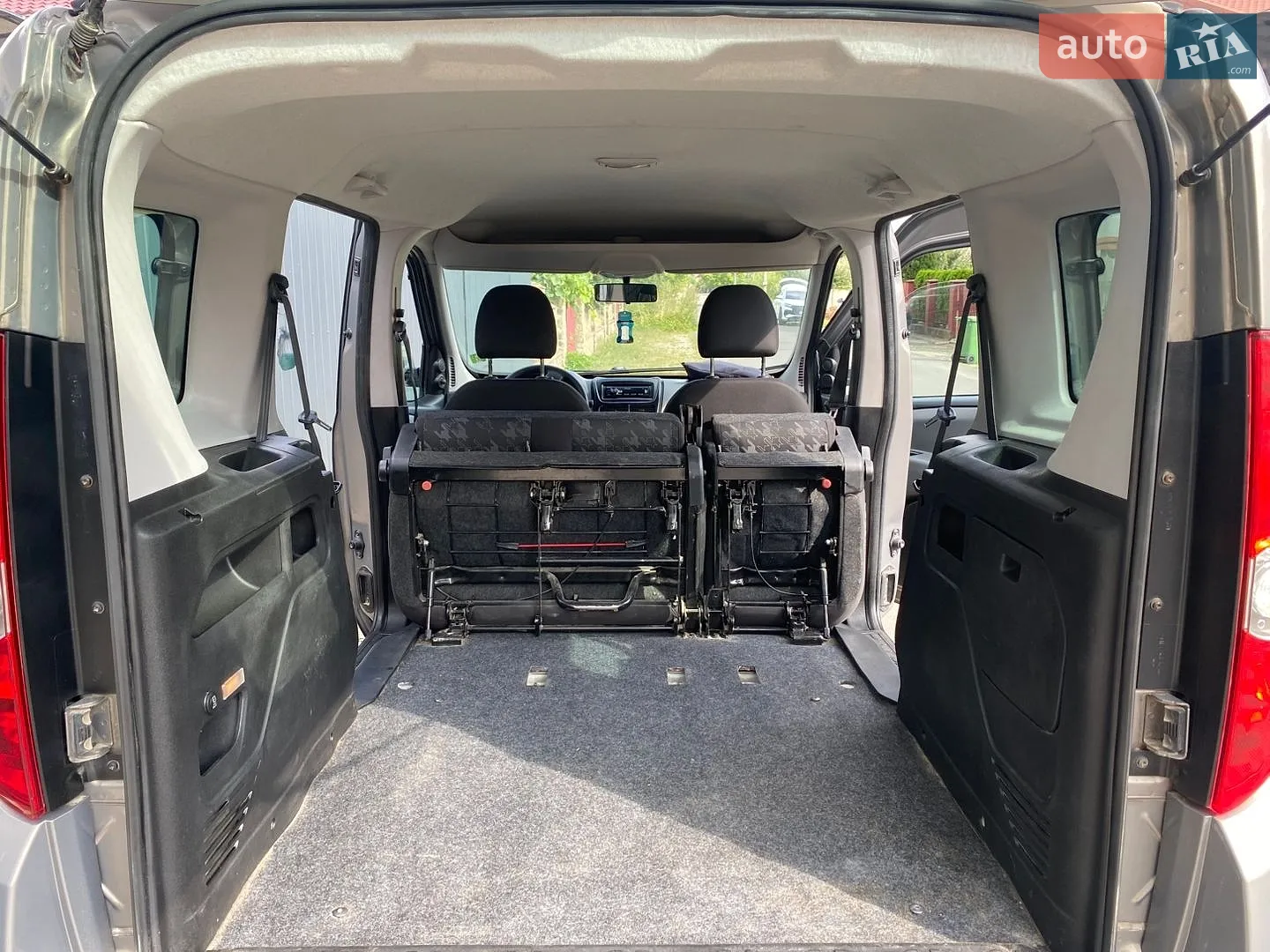 2011 Opel Combo - мініатюра 47