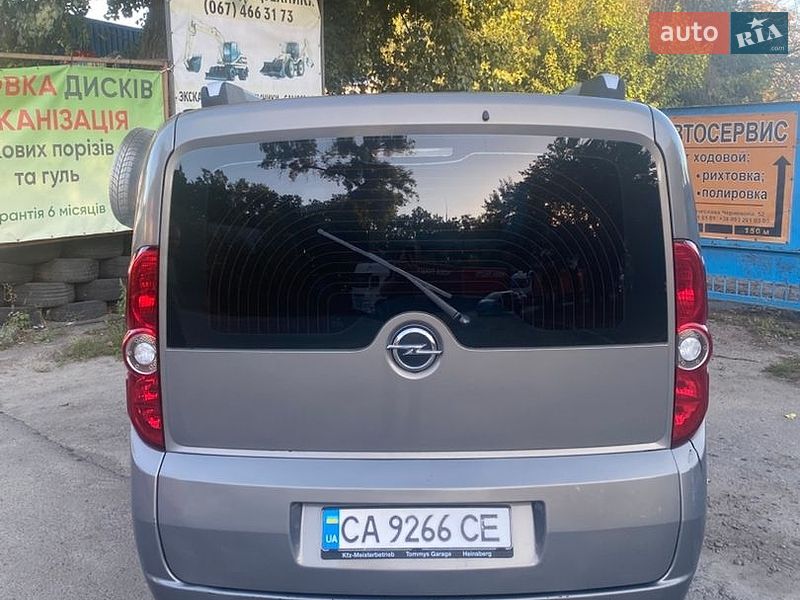 Мінівен Opel Combo 2012 в Києві