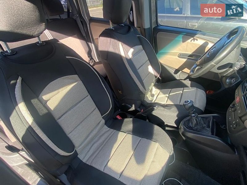 Мінівен Opel Combo 2012 в Києві
