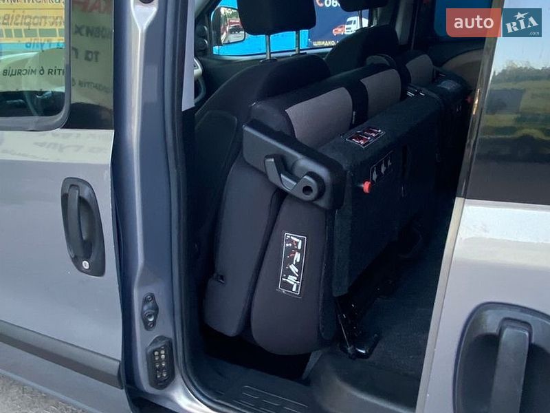 Мінівен Opel Combo 2012 в Києві