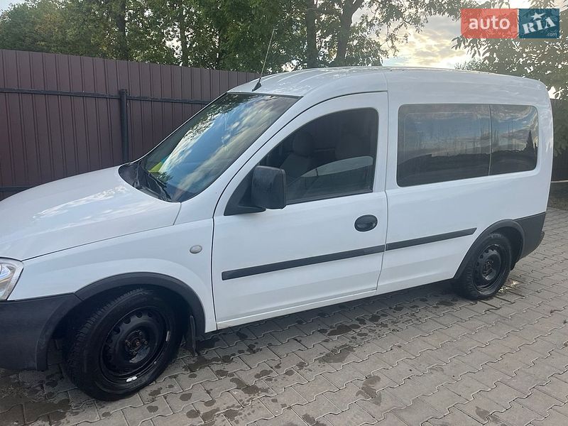 Мінівен Opel Combo 2003 в Чернівцях фото 2 Мінівен Opel Combo 2003 в Чернівцях