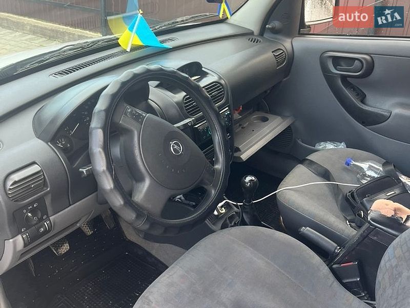 Мінівен Opel Combo 2003 в Чернівцях фото 4 Мінівен Opel Combo 2003 в Чернівцях