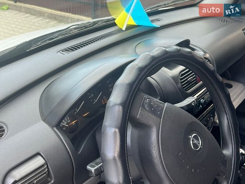 Мінівен Opel Combo 2003 в Чернівцях фото 6 Мінівен Opel Combo 2003 в Чернівцях