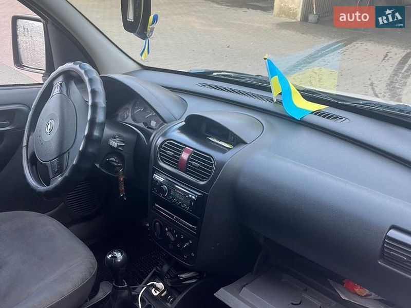 Мінівен Opel Combo 2003 в Чернівцях фото 8 Мінівен Opel Combo 2003 в Чернівцях
