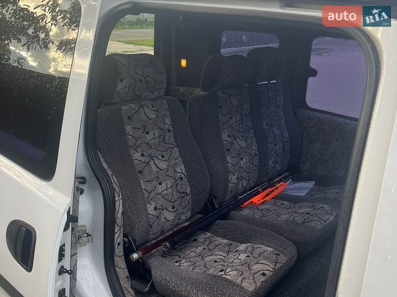 Мінівен Opel Combo 2003 в Чернівцях фото 10 Мінівен Opel Combo 2003 в Чернівцях