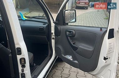 Мінівен Opel Combo 2003 в Чернівцях фото 11 Мінівен Opel Combo 2003 в Чернівцях