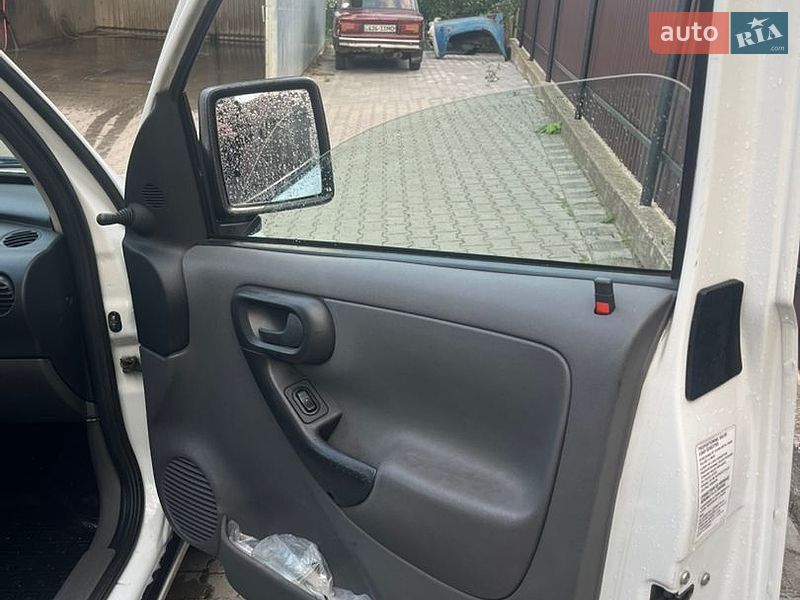 Мінівен Opel Combo 2003 в Чернівцях фото 12 Мінівен Opel Combo 2003 в Чернівцях