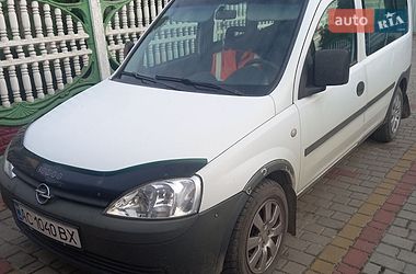 Минивэн Opel Combo 2005 в Нововолынске