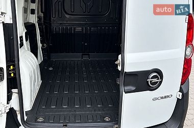 Вантажний фургон Opel Combo 2016 в Одесі