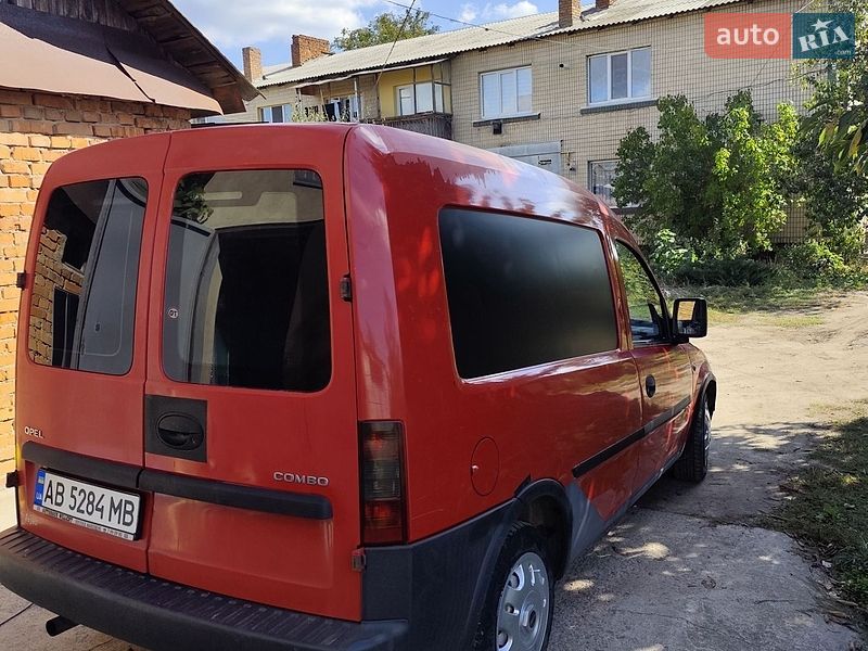 Минивэн Opel Combo 2005 в Гнивани