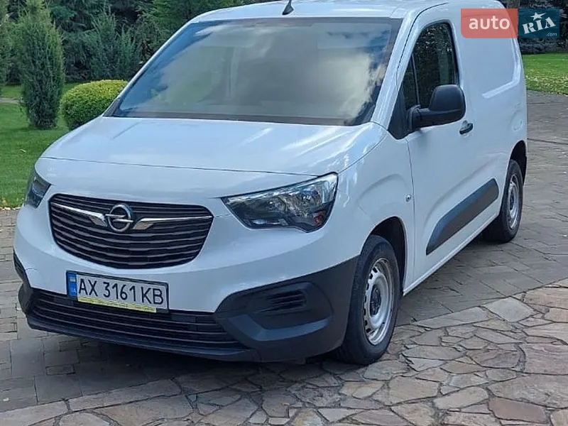Opel Combo 2024