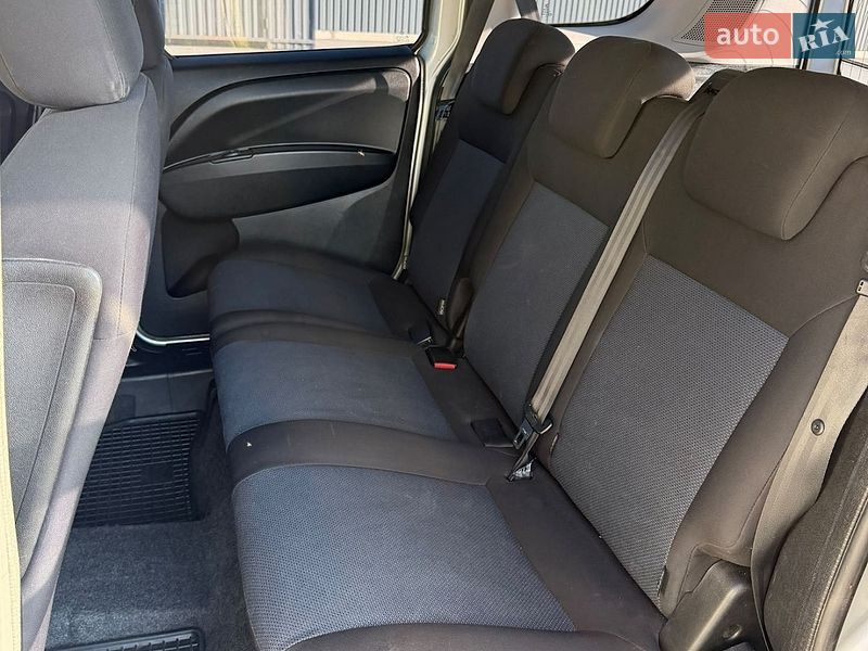 Мінівен Opel Combo 2012 в Києві фото 8 Мінівен Opel Combo 2012 в Києві