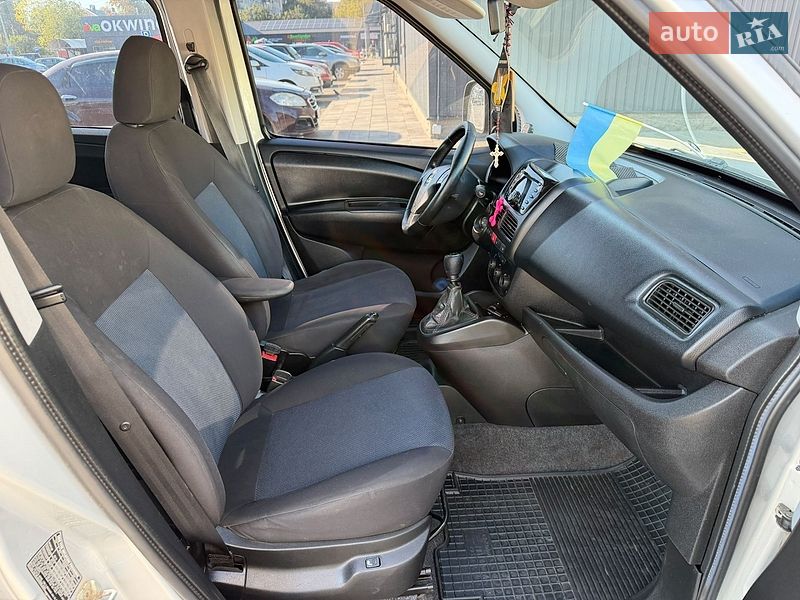 Мінівен Opel Combo 2012 в Києві фото 11 Мінівен Opel Combo 2012 в Києві