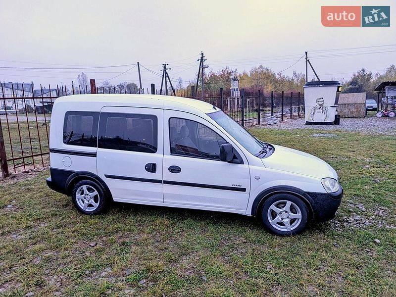 Минивэн Opel Combo 2002 в Калуше
