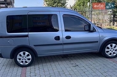 Минивэн Opel Combo 2007 в Ивано-Франковске