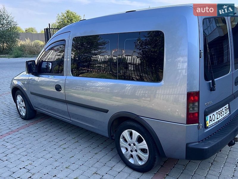 Минивэн Opel Combo 2007 в Ивано-Франковске
