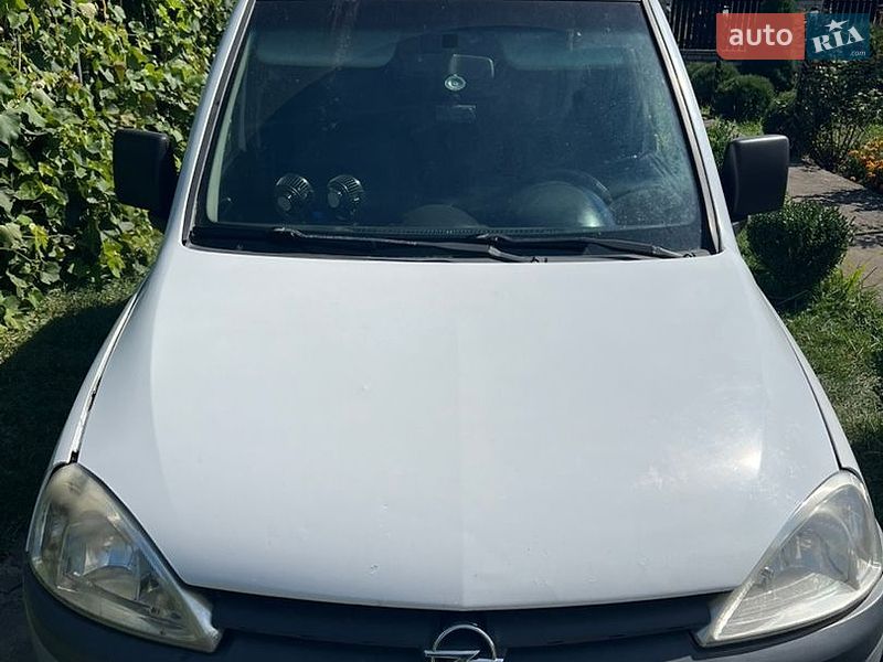 Opel Combo 2005