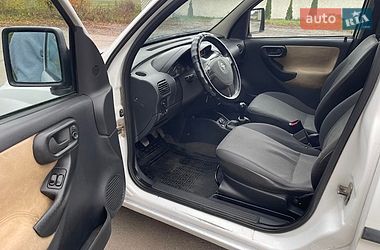 Мінівен Opel Combo 2006 в Теофіполі