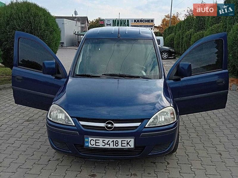 Минивэн Opel Combo 2009 в Черновцах