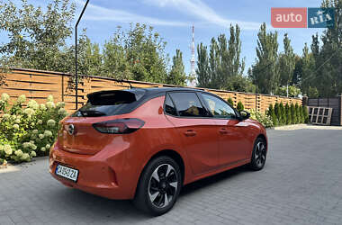 Хэтчбек Opel Corsa-e 2022 в 