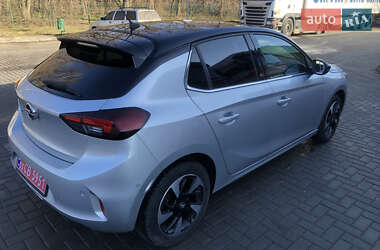 Хэтчбек Opel Corsa-e 2022 в 