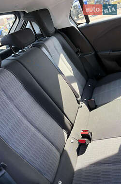Хэтчбек Opel Corsa-e 2021 в 