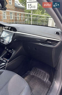 Хэтчбек Opel Corsa-e 2022 в 