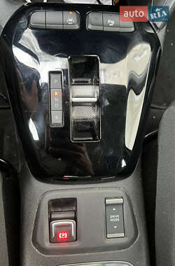 Хэтчбек Opel Corsa-e 2023 в 