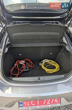 Хэтчбек Opel Corsa-e 2020 в 