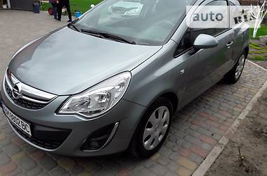 Хэтчбек Opel Corsa 2012 в Сумах