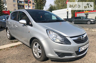 Хэтчбек Opel Corsa 2010 в Львове