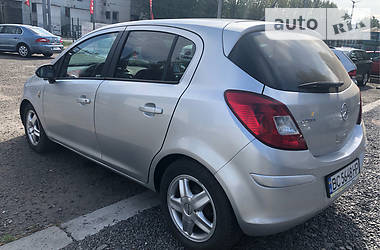 Хэтчбек Opel Corsa 2010 в Львове