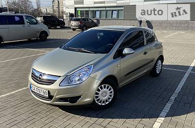 Купе Opel Corsa 2008 в Киеве