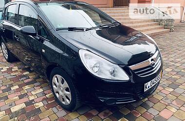 Хетчбек Opel Corsa 2008 в 