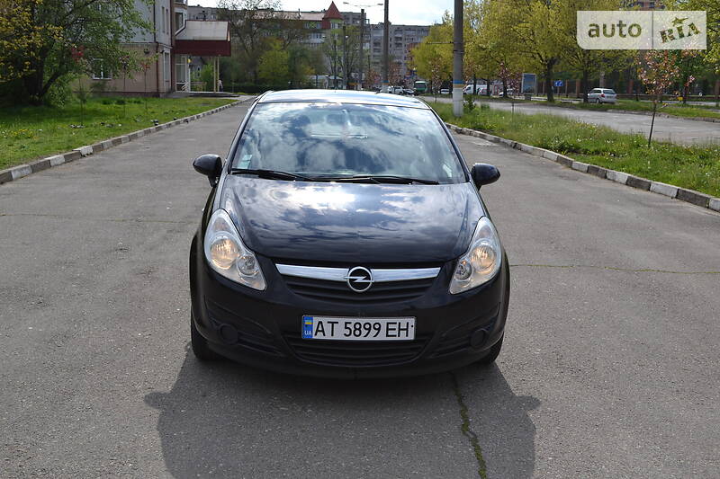 Хетчбек Opel Corsa 2009 в Калуші