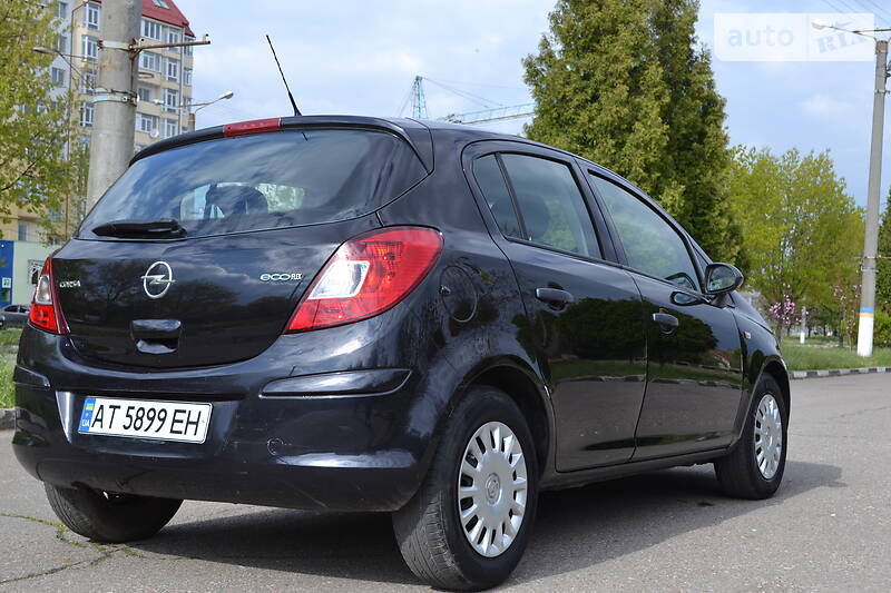 Хетчбек Opel Corsa 2009 в Калуші