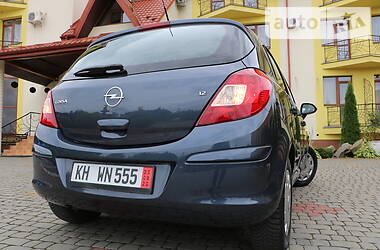 Хетчбек Opel Corsa 2007 в 
