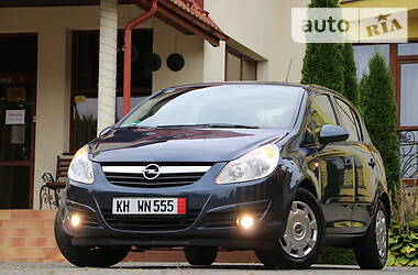 Хетчбек Opel Corsa 2007 в 