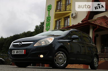 Хетчбек Opel Corsa 2007 в 